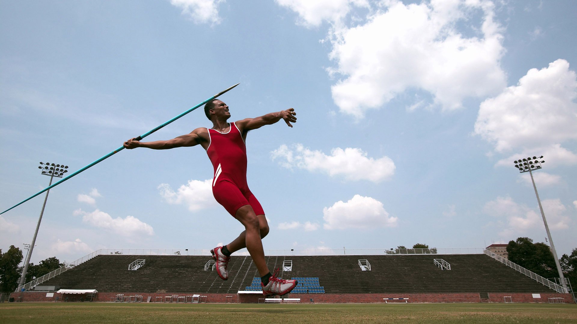 _科技创新大赛：虚拟人物与真实选手的对决_，虚拟现实技能大赛